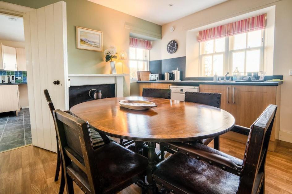 Foulis Castle Gate Lodge Evanton Екстер'єр фото